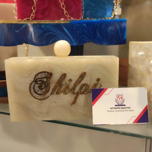 Bolso de Mano de Resina Auténtico Hecho a Mano con Nombre Personalizado, de Alta Calidad, con Exquisita Artesanía y Joyería de Moda - Product Image 1