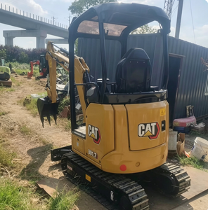 Mini-excavatrice Cat 301.7 NOUVEAU modèle, 1700 kg, excavatrice sur chenilles compacte pour usage domestique, certifiée CE. - Product Image 3