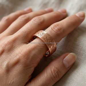 Anillo Shankha de Cobre Puro Premium • Anillo Curativo de Lujo con Grabado de Concha Sagrada - Product Image 2