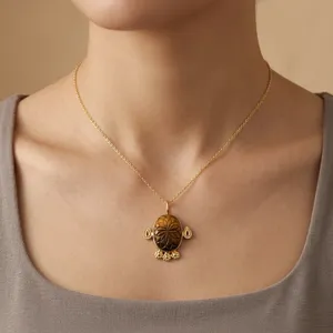 Colgante de Latón Chapado en Oro de 18k con Ojo de Tigre Natural Tallado, Collar Minimalista de Moda para Bodas y Cumpleaños, Joyería Elegante para Uso Diario - Product Image 3