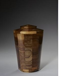 Urne funéraire en bois faite à la main, bois naturel poli, urne commémorative personnalisée, urne funéraire pour cendres d'adultes - Product Image 4