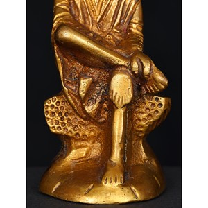 รูปปั้นทองเหลืองเชอร์ดิไซบาบาบาขนาด4นิ้วทำด้วยมือผลิตในอินเดียสำหรับให้เป็นของขวัญ - Product Image 1