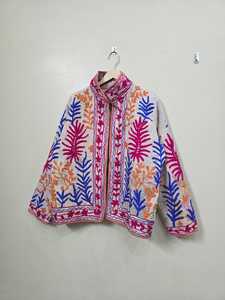 Chaqueta de Algodón Bordada Kantha Vintage, Atractiva y Llamativa, para Mujer, Cosida a Mano con Motivos Florales y Artísticos Folclóricos Tropicales, Abrigo de Invierno, Blazer - Product Image 4
