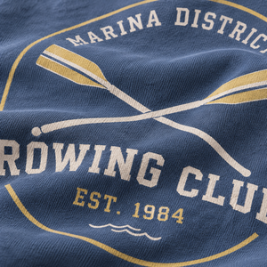T-shirt en coton pour homme du club d'aviron Marina District, coupe classique, manches courtes, col rond, style décontracté, imprimé sur le devant - Product Image 5