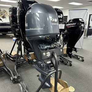 Yamaha F90LB2 2025, 90HP, Edición Especial Blanco Perla - Product Image 2
