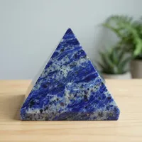Pyramide en Sodalite Naturelle, Pierre de Guérison, Énergie Feng Shui, Décoration de Méditation, Vente en Gros, Fabricant et Fournisseur d'Inde