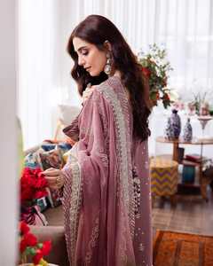 Kurti shalwar indien Punjabi pour l'Aïd, les mariages et les occasions de plage - Les plus beaux vêtements pour femmes en viscose, matière qui absorbe l'humidité et sèche rapidement - Product Image 4