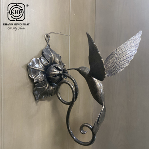 Khang Hung Phat Wrought Iron Hummingbird Flower Sculpture Digital Printing Casting Art Powder Coated Multi-Color Home Decoration - Product Image 5