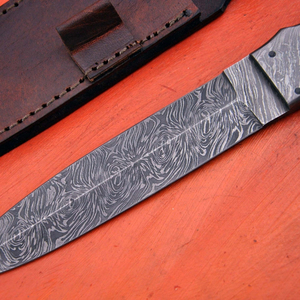 Couteau de chasse et de survie à lame fixe en acier inoxydable pour le camping, la randonnée, la pêche et le bushcraft, avec une poignée confortable - Product Image 4