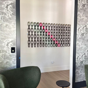 Luxury Smoke Grey Gradient Resin Chain Link Wall Art Sculpture Acrylic Interlocking Loop For Interior Hotel Lobby <b>Decoration</b> - Product Image 1