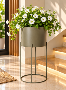 Jardinière moderne en métal vert olive avec support, pot de fleurs cylindrique élégant pour intérieur, extérieur, jardin, escalier, décoration de la maison - Product Image 3