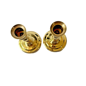 Portavelas Baldwin de Latón Macizo de 5 Pulgadas, Par de Portavelas Vintage en Tono Dorado, Portavelas Decorativos para Velas Cónicas - Product Image 4