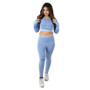 Ensemble de yoga premium pour femmes, conçu pour offrir soutien, confort et un look élégant pour les tenues de sport. - Product Image 2