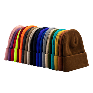 Gorro de Punto Cálido de Invierno 2026, con Bordado a Mano, Unisex, de Spandex/Algodón, con Patrón de Letras, Ajustable - Product Image 2