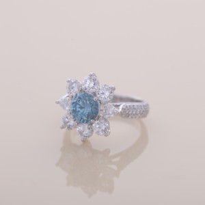 Anillo de Diamantes Azules Cultivados en Laboratorio, Oro Blanco, Amarillo y Rosa de 9K, con Múltiples Piedras Redondas y en Forma de Trílgon, Joyería de Lujo - Product Image 2