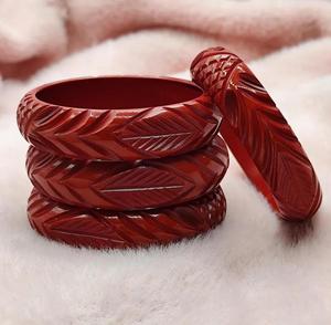 Brazalete de resina tallada, pulsera de resina tallada, joyería de resina, brazalete de resina hecho a mano, brazalete de resina de moda - Product Image 1