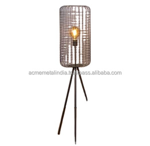 Lampadaire élégant en métal enduit de poudre noire avec conception de cage de trépied parfait pour l'éclairage intérieur du salon et de la chambre à coucher - Product Image 1