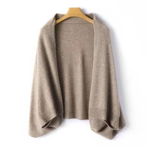 Suéter tipo capa para mujer, cálido, extralargo, de invierno, con borlas y cinturón, de lana/acrílico de tacto suave y calidad premium, proveedor de logotipos personalizados - Product Image 1