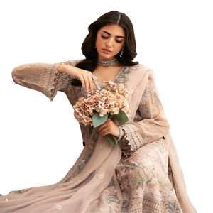Vestidos largos para mujer Trajes de boutique Elegantes hermosos vestidos de gasa de lujo Trajes indios de 3 piezas de Ramsha Vol - Product Image 1