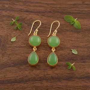 ต่างหูห้อยประดับพลอยออนิกซ์สีดำธรรมชาติแบบคู่ ชุบทอง 18k ทำมือ แฟชั่นผู้หญิง สไตล์มินิมอล - Product Image 2