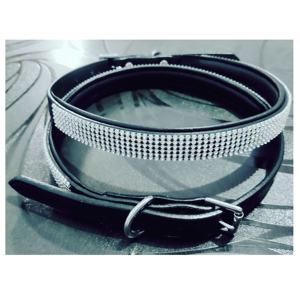 Collier de chien fait à la main motif solide Bling Bling personnalisé en cuir rembourré avec décoration en dentelle cristal strass Design pour animaux de compagnie - Product Image 1