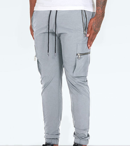 Pantalon de survêtement en toile de coton léger, décontracté, imperméable, respirant, à taille élastique, avec logo personnalisé, de haute qualité, pour la vente en gros - Product Image 4