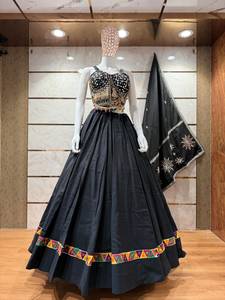 Lehenga Choli Tradicional Indio-Pakistaní para Mujer, Verde, Bordado, Largo hasta el Suelo, Corte Holgado, para Bodas - Product Image 4