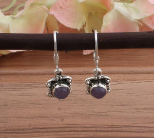 ต่างหูหยดน้ำหยกสีม่วงธรรมชาติ ประดับด้วยลูกปัดเงินแท้ 925 เครื่องประดับหรูหราสำหรับงานปาร์ตี้ ผู้หญิง หยกสีลาเวนเดอร์ ขายส่ง - Product Image 4