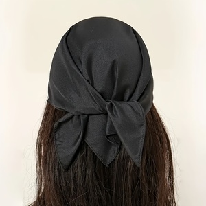 Foulards en satin personnalisés avec logo, bandanas en satin, foulards bandeaux en satin, foulards effet soie pour femmes – Vente en gros - Product Image 1