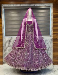 Lehenga Choli de Mariée Luxe Violet avec Broderie Zari Faite Main, en Velours et Tulle Premium, Tenue de Mariage, Taille Personnalisée et Vente en Gros - Product Image 2