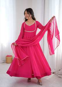 Robe Anarkali élégante pour femmes Fendy FOX GEORGETTE avec ensemble dupatta, sans plis, réversible, séchage rapide, pour mariage, toutes saisons - Product Image 4