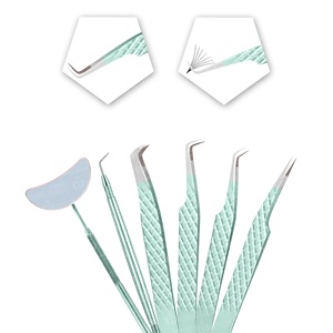 Pinzas de metal versátiles para extensiones de pestañas de volumen clásico Aspecto impecable de larga duración - Product Image 3