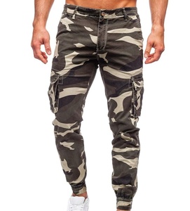 Pantalon cargo pour homme, imprimé camouflage, coupe slim, taille mi-haute, en denim de coton, style décontracté, style automne - Product Image 1