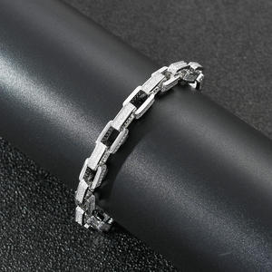 Bracelet Hip Hop Iced Out de fabrication indienne avec pierres Moissanite certifiées, disponible au prix d'usine depuis l'Inde - Product Image 3