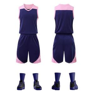 Uniforme de basket-ball de qualité supérieure, respirant, à séchage rapide, ensemble de maillots et shorts, tissu polyester, fabriqué au Pakistan - Product Image 4