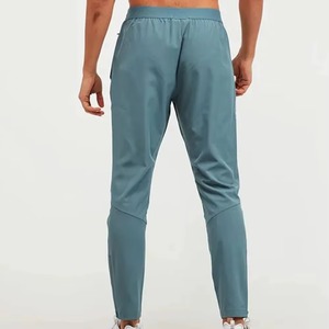 Vêtements de sport en gros : Survêtement coupe-vent personnalisé, fabricant OEM, veste et pantalon en polyester de qualité supérieure avec fermeture éclair intégrale, fournisseur de vêtements de sport - Product Image 6