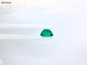 Esmeralda Zambiana Natural, Corte Ovalado Facetado, 4.04ct, Alta Calidad, Gema Suelta para Joyería - Product Image 6