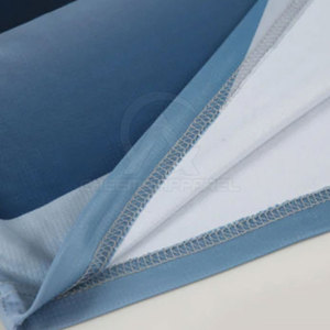 Tenue de basketball fabriquée en tissu respirant conçu pour garder les joueurs au frais et au sec pendant les matchs intenses - Product Image 5