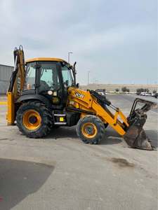 Livraison Rapide, Haute Qualité, Chargeuse-pelleteuse sur chenilles JCB 3CX, Moteur diesel, Pompe hydraulique, Boîte de vitesses, Multifonctionnelle, Haute capacité de charge - Product Image 3