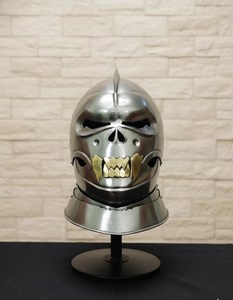 Casque médiéval de chevalier impérateur en acier pour cosplay et cadeau d'Halloween - Product Image 4