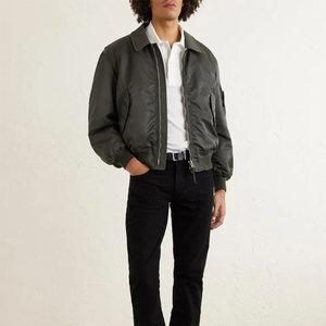 เสื้อแจ็คเก็ตซาตินบอมเบอร์แบบซิปสำหรับผู้ชาย แขนยาว ปกคอพับได้ เหมาะสำหรับฤดูหนาว สไตล์เบสบอล - Product Image 4