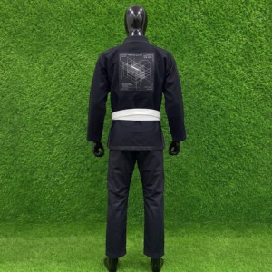 Kimono de BJJ noir pour homme, coupe classique, polyester durable, vêtements d'arts martiaux pour adultes, logo sur la manche gauche - Product Image 3