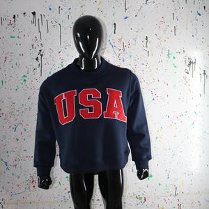 Sweat-shirt à col montant USA BLUE 100% coton avec broderie appliquée rouge, col large, URBAN PRODUCTIONS - Product Image 1