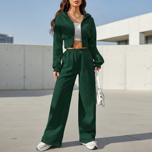 ชุดเซ็ทลำลองสำหรับผู้หญิง ลายโลโก้แบบกำหนดเอง เสื้อฮู้ดครอปซิป และกางเกงขาบาน ชุดวอร์มสุดเท่ห์ ชุดออกกำลังกายลำลอง - Product Image 1