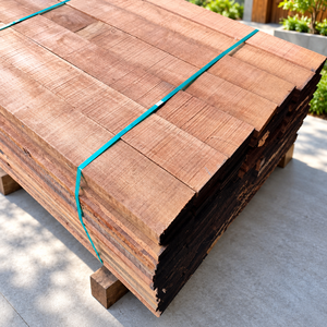 Bois lamellé massif en Meranti rouge foncé pour extérieur, haute résistance et durabilité - Product Image 1