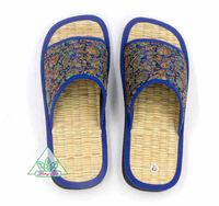 Sandales d'extérieur en herbe marine et cannelle, pour l'été et l'automne, avec semelle intermédiaire en caoutchouc souple massante, design ouvert, sensation propre et fraîche, logo personnalisable, idéales pour les hôtels.