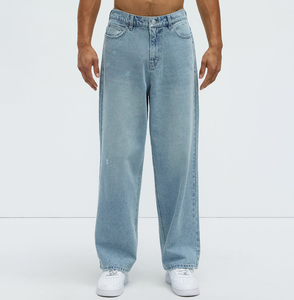 Jean en denim délavé coupe droite taille haute pour homme, style décontracté, détails déchirés, tissu en coton bleu clair, collection printemps - Product Image 1