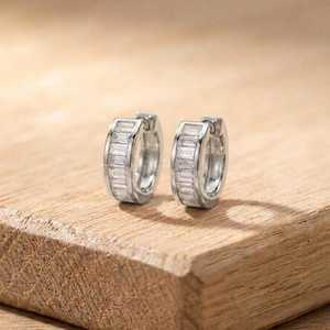 Modern 10K 14K 18K <b>Solid</b> <b>Gold</b> Lab Grown Diamond Baguette Cluster 1.35 CT Per Pair <b>Huggies</b> Hoop Earrings Fine Jewelry For Women - Product Image 3
