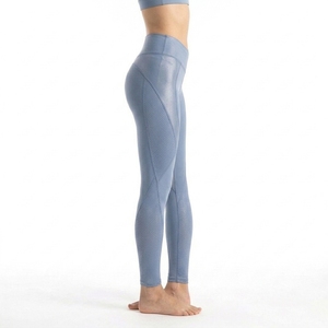 Leggings premium para pole fitness para mujer, diseñados con materiales transpirables, cinturillas de soporte y un estilo elegante. - Product Image 1