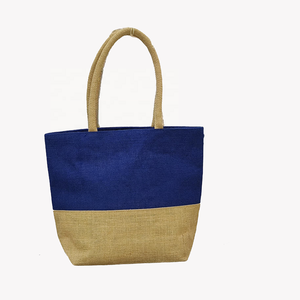 กระเป๋าช้อปปิ้งผ้ากระสอบป่านย้อมสีแบบเป็นมิตรกับสิ่งแวดล้อม พิมพ์ลายตามสั่ง พร้อมหูหิ้วสายใย PP บุผ้าฝ้าย ลายตัวอักษร-ราคารวม - Product Image 3